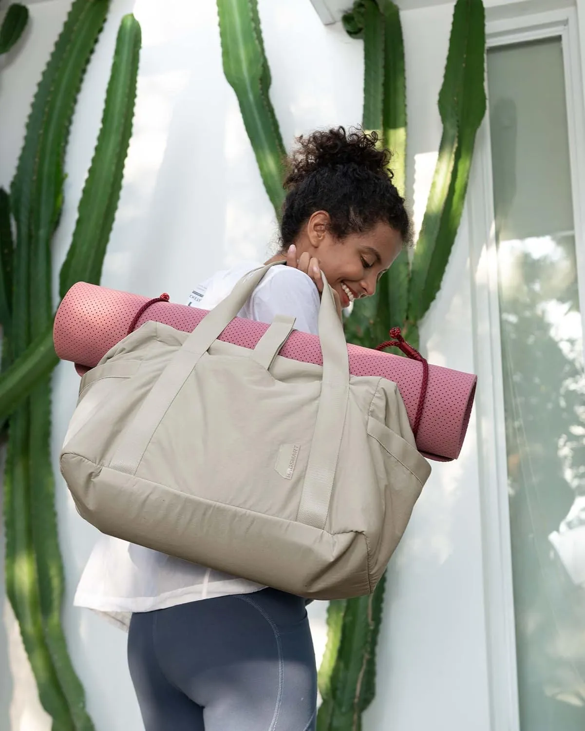 BAGSMART BAGSMART Gym Bag for Women, Carry on Weekender Overnight Travel Duffel Bags with Trolley Sleeve, Personal Item Travel Bag Tote Workout Dance Bag(Beige-Large)