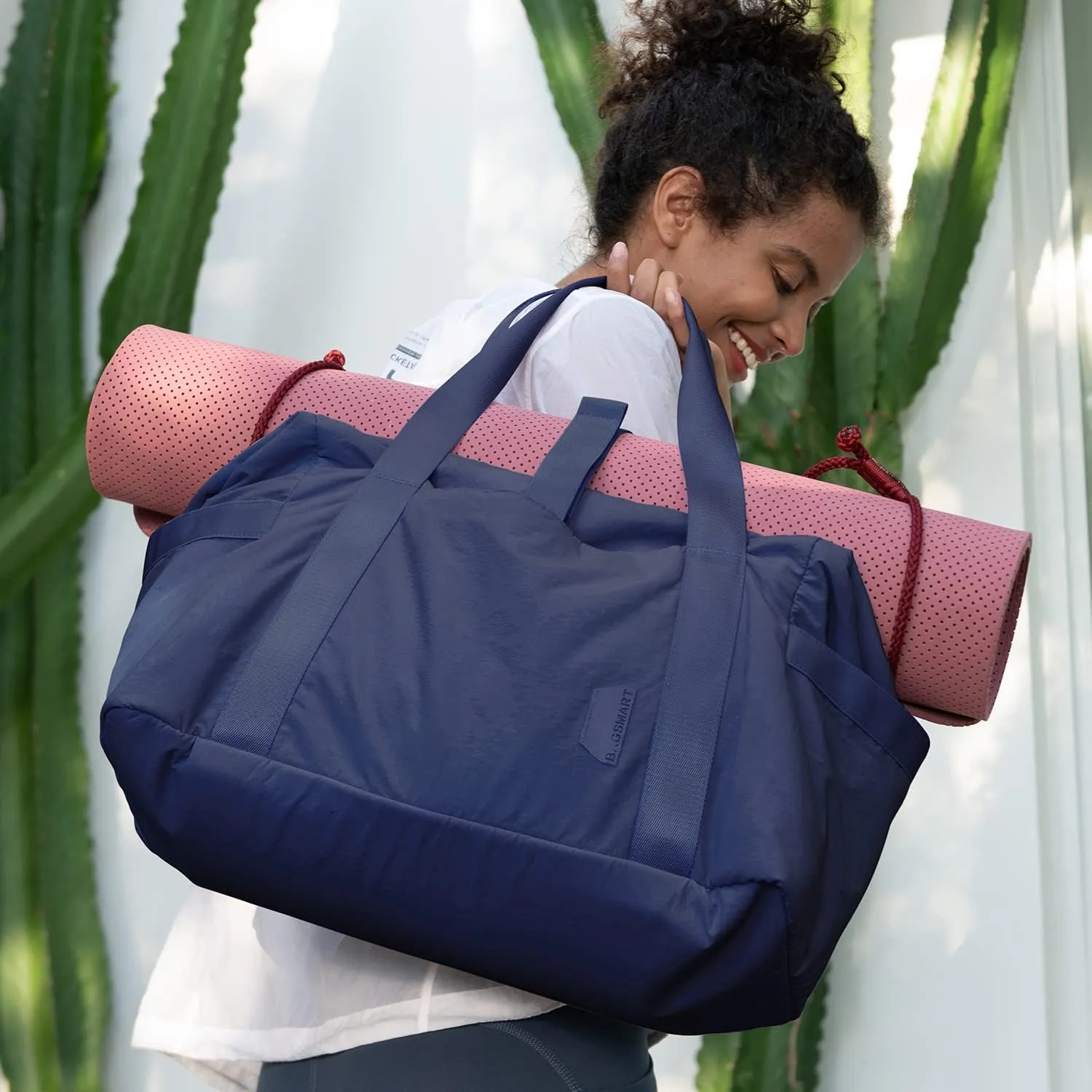 BAGSMART Gym Bag for Women, Carry on Weekender Overnight Bag, Travel Duffel Bags with Trolley Sleeve, Personal Item Travel Bag Tote Bag Workout Dance Bag(Dark Blue,Medium)