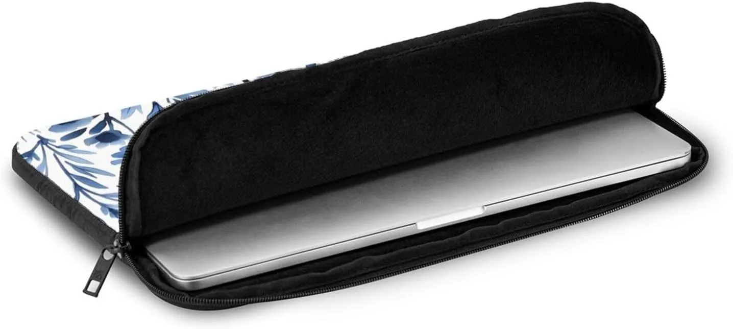 Blue Alyssum Pattern Shockproof Portable Laptop 17 inch Sleeve Bag for Men and Women - Ideal for Business Travel, School, and Daily Use