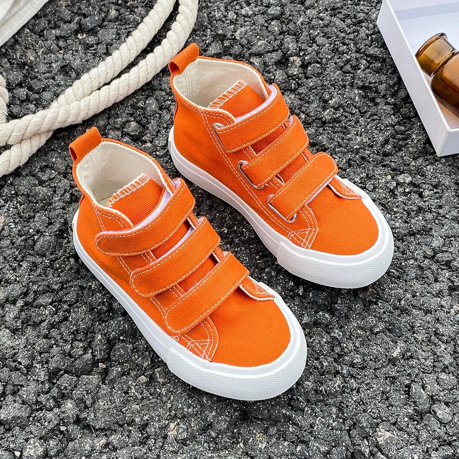 Boys and Girls High Top Children's Canvas Shoes Solid Color Sticky Button Casual Shoes Start School Season Little White Shoes Fashion Sneakers Shoes