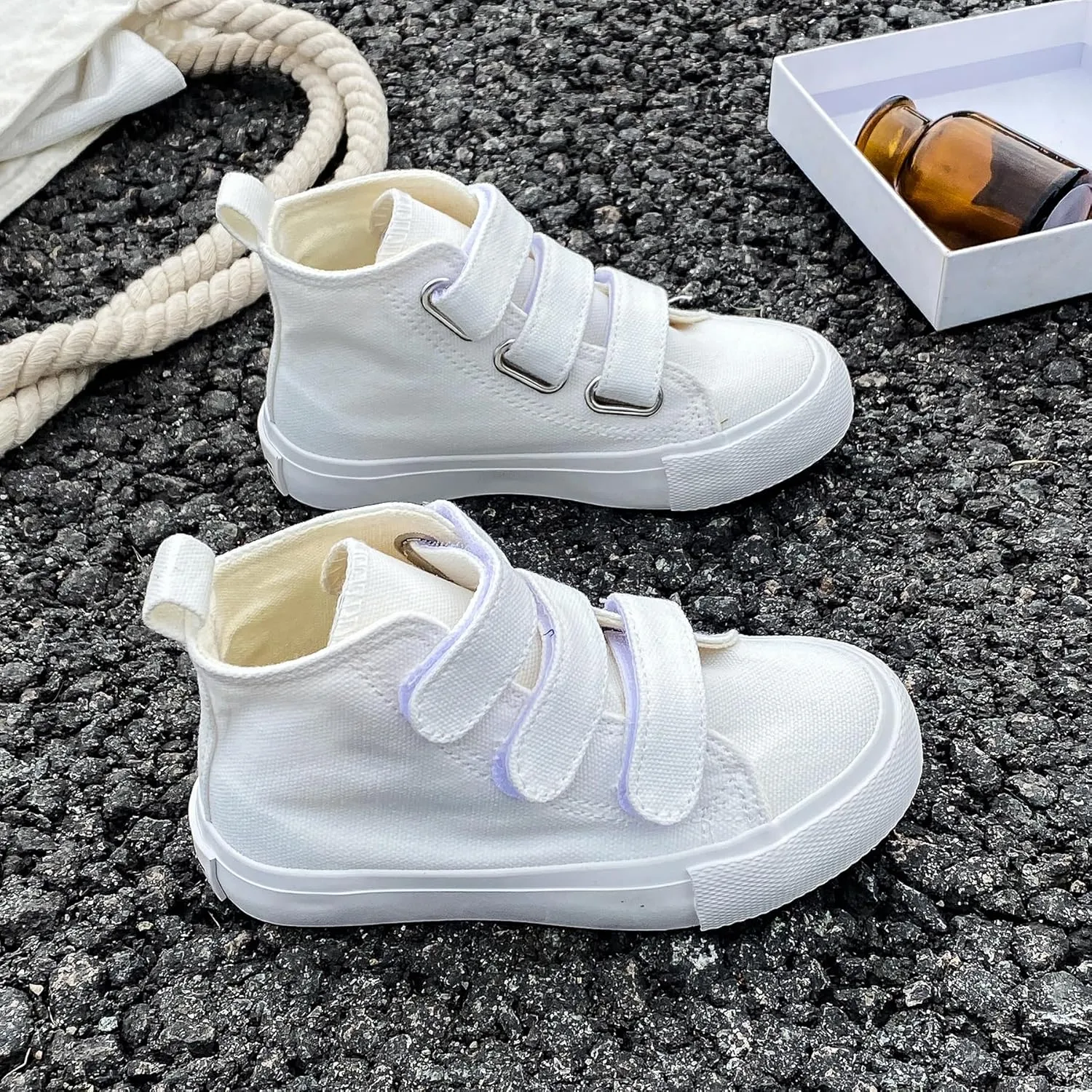 Boys and Girls High Top Children's Canvas Shoes Solid Color Sticky Button Casual Shoes Start School Season Little White Shoes Fashion Sneakers Shoes