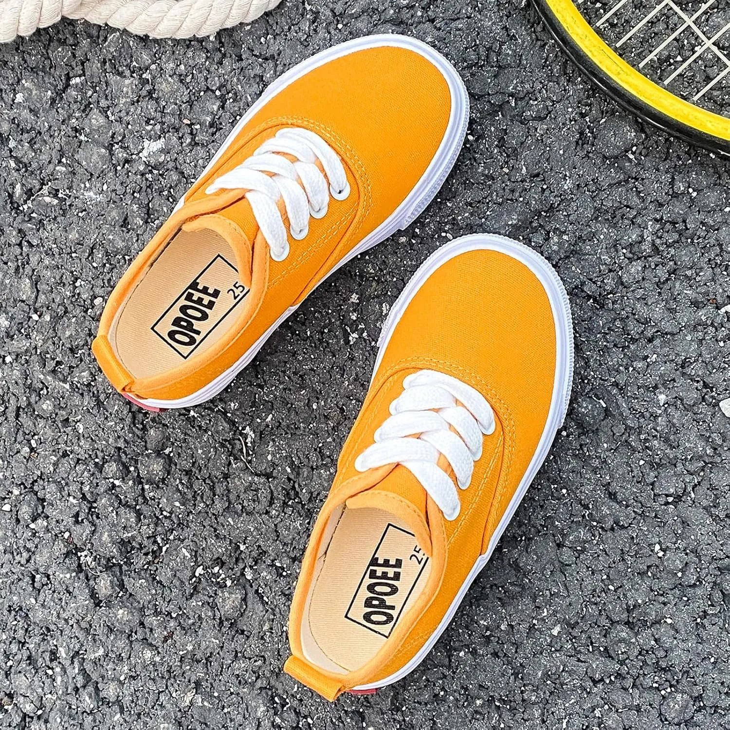 Boys and Girls Low Top Sports Shoes Lace up Canvas Children's Shoes Comfortable and Lightweight Skateboarding Shoes