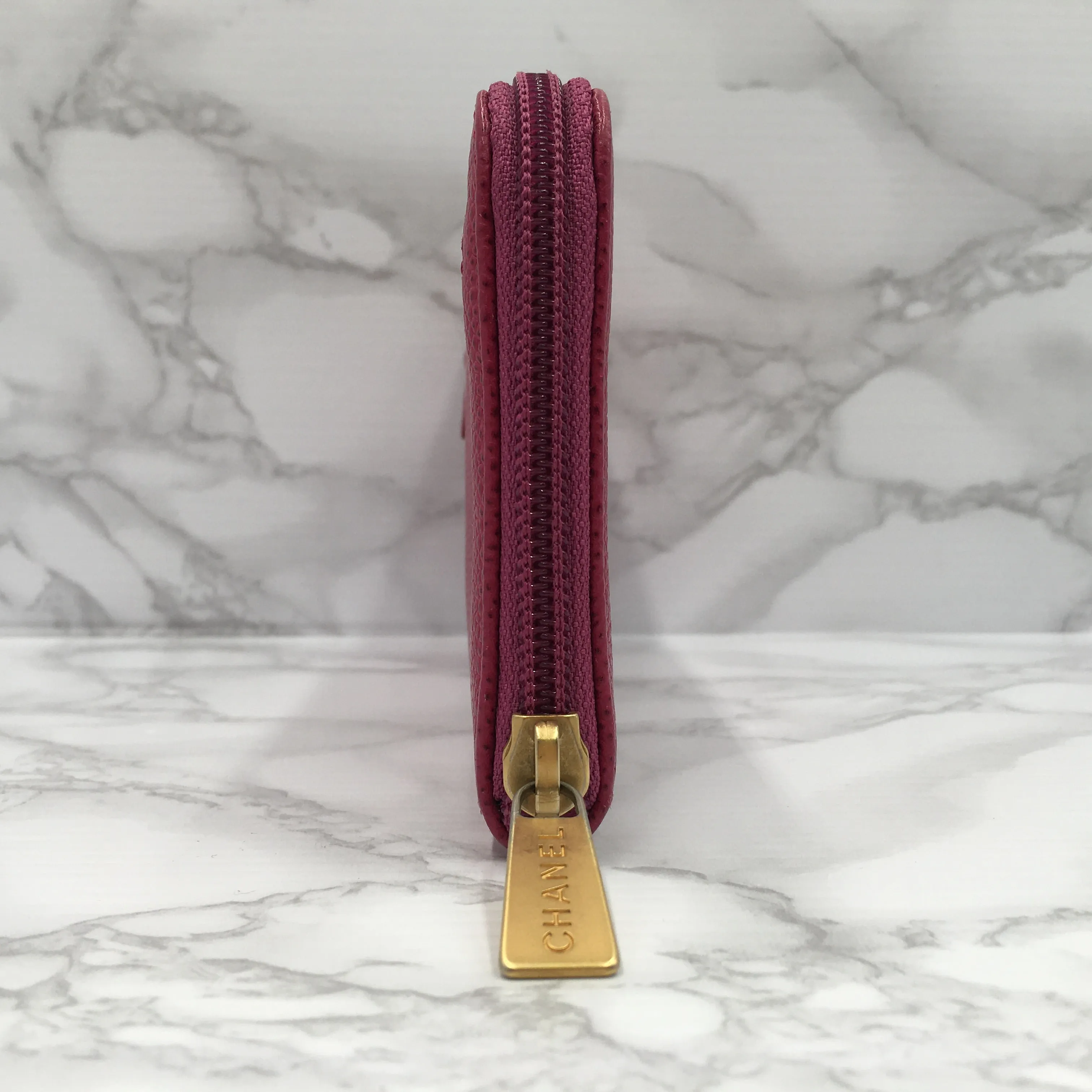 CHANEL Caviar skin Long Wallets
