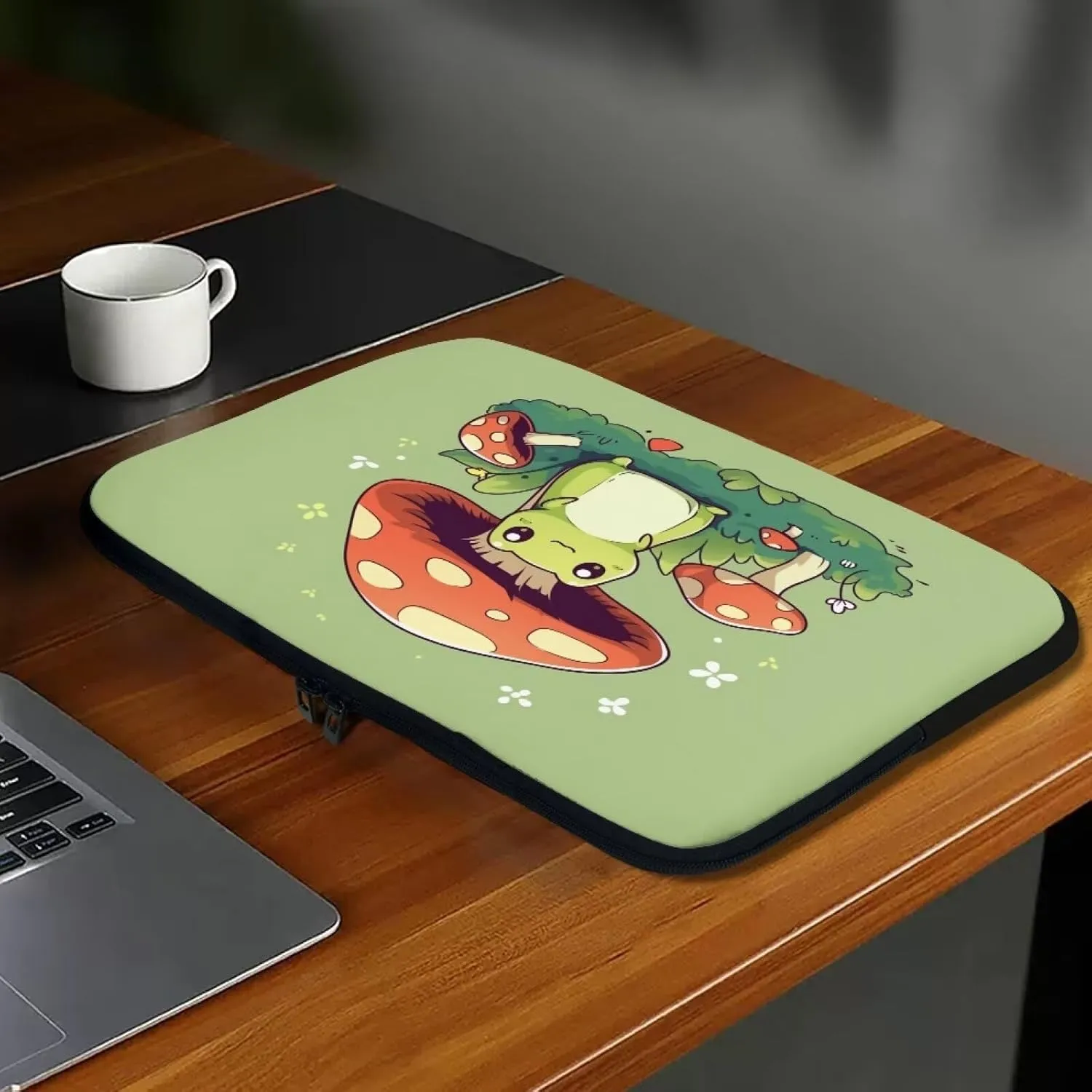 Cute Frog Laptop Protective Sleeve for Women Men 15 Inch Computer Sleeve Neoprene Laptop Bag Mushroom Lap Top Case Suitable for Travel School Office Organizers Green