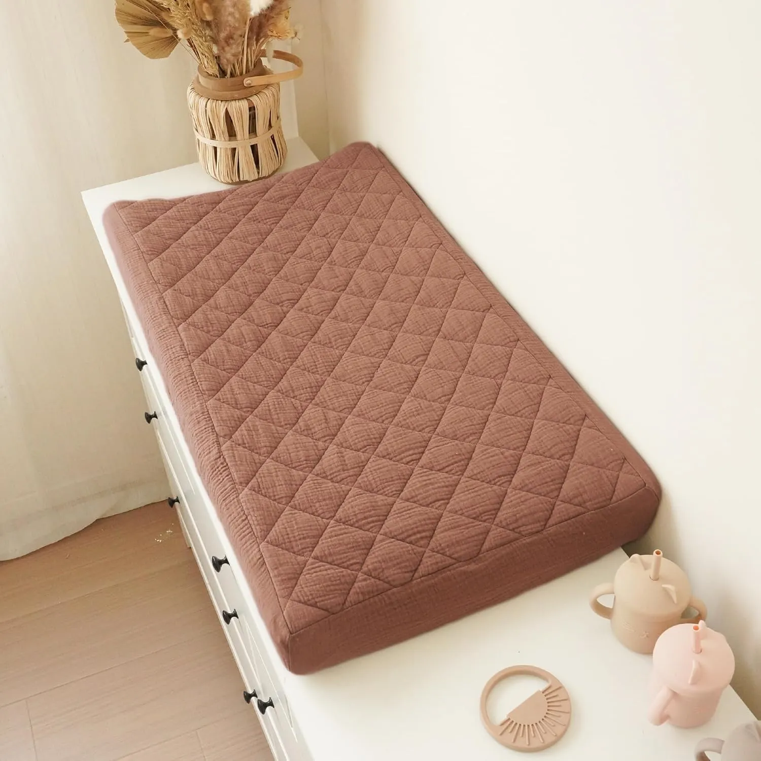 Konssy Waterproof Muslin Changing Pad Cover 2 Pack, Quilted Cotton Fitted Diaper Changing Table Cover, Soft Changing Pad Sheets for Girls Boys (Chestnut,Cream)
