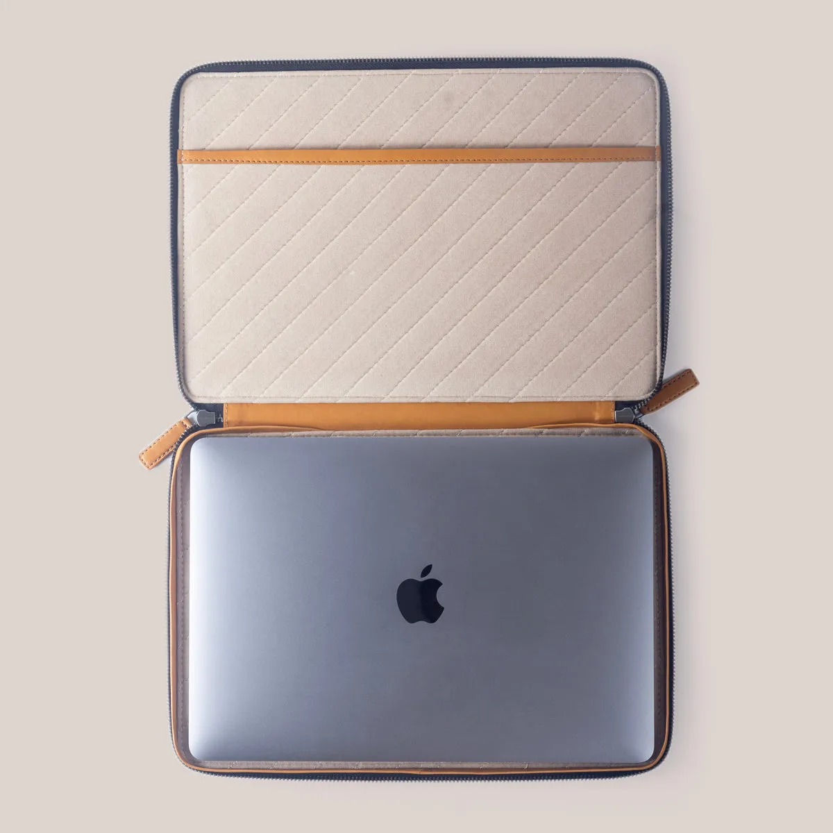 MacBook Zippered Laptop Case - Cognac