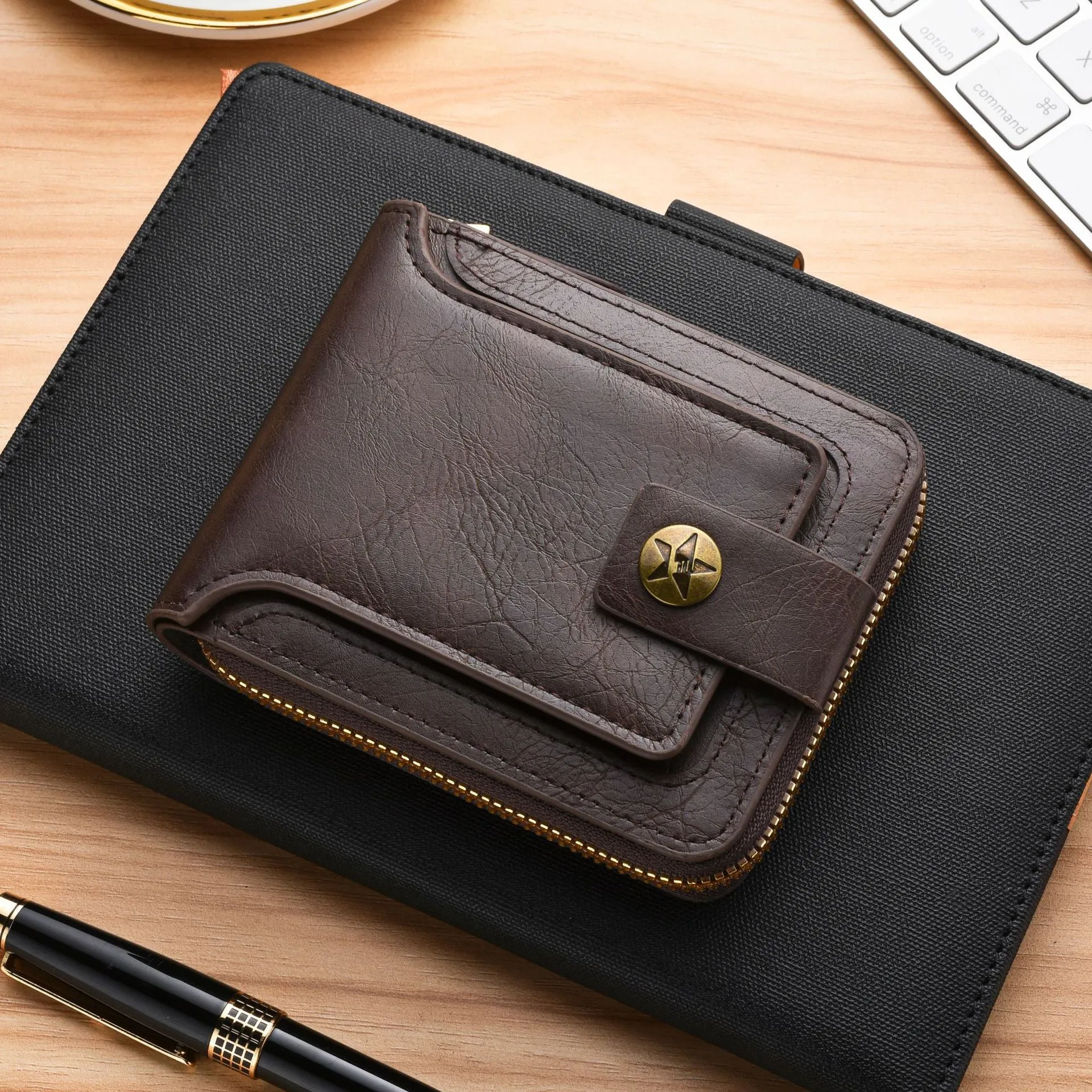Men's Short Stylish Versatile Retro Horizontal Zipper Men's Wallets