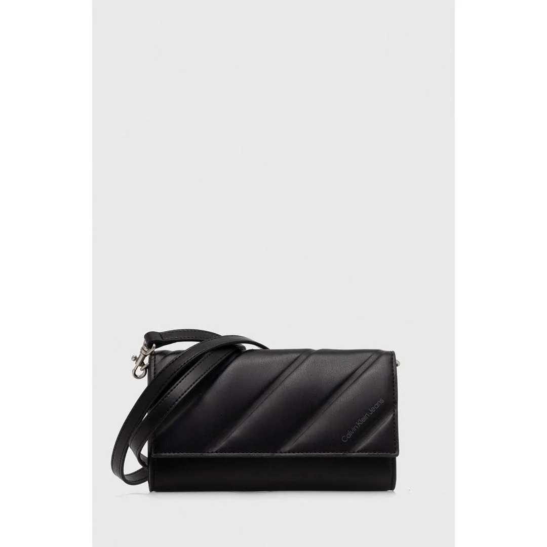Quilted Longfold W/Strap