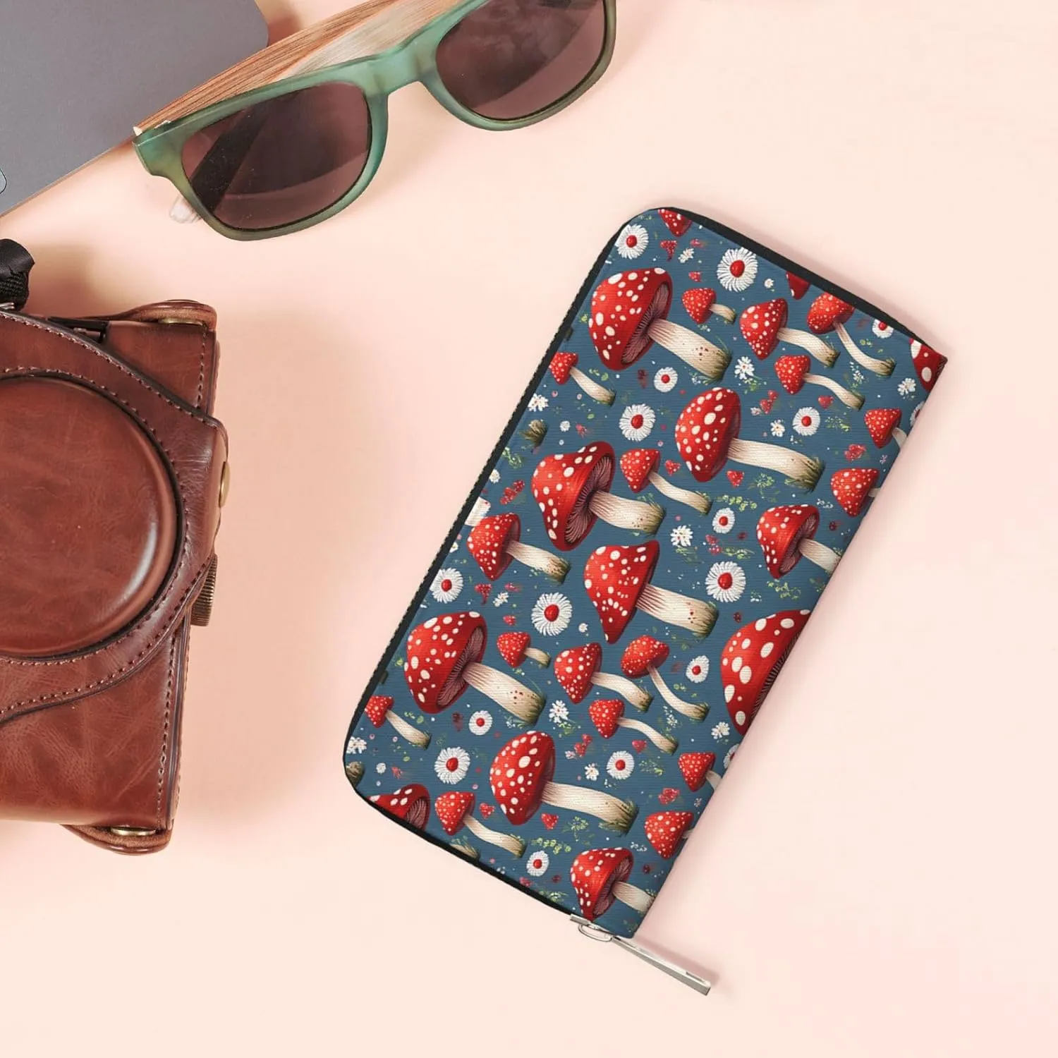 Red Mushrooms Flowers Wallets PU Leather Wallet For Women Men Zipper Credit Card Purse Long Clutch Purse