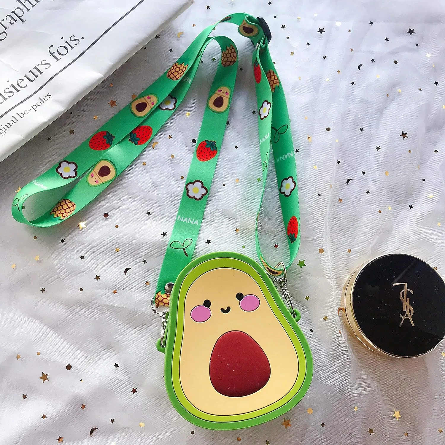SGVAHY 3D Cartoon Avocado Silicone Coin Wallets Cute Purse Headset Bag Makeup and Hair Accessories Bag Fun Toy Silicone Key Coin Gifts Children Goodie Bag with Lanyard (Avocado)