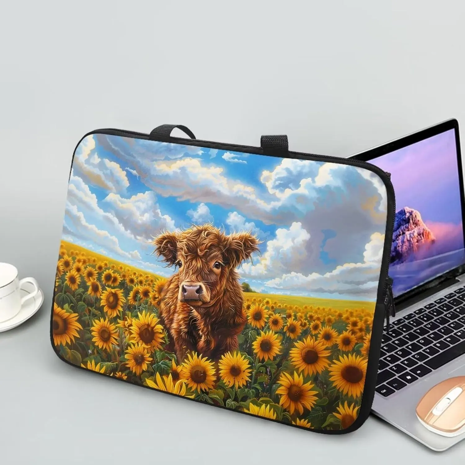 Sunflower Highland Cow Print Laptop Sleeve Case for Women Men Lightweight Travel Laptop Bag Shockproof Computer Protective Briefcase for Study Work, 17inch