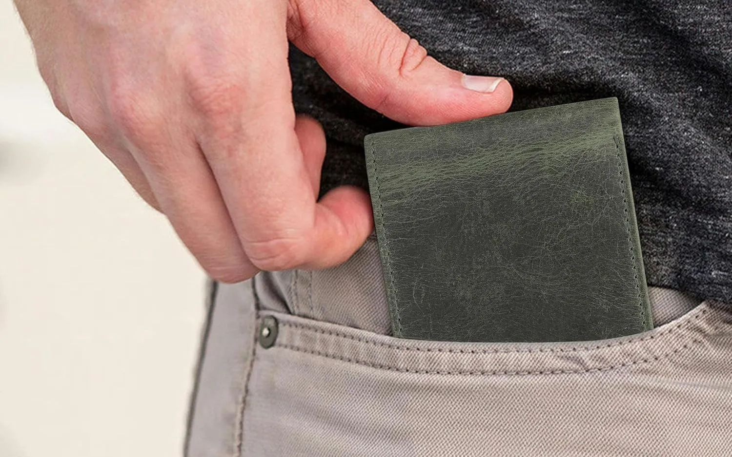 The Antiq Premium Leather Wallet for Men Bifold (Green) RFID Blocking Leather Card Holder Purse Gifts for Father - Slim & Stylish Handmade Mens Leather Wallet with 2 Billfold Pockets & 6 Card Slots