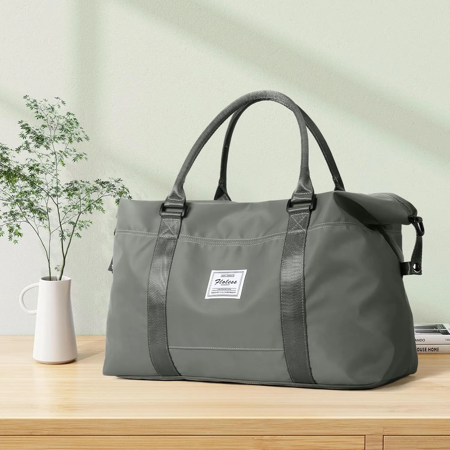 Travel Duffel Bag,Sports Tote Gym Bag,Shoulder Weekender Overnight Bag for Women