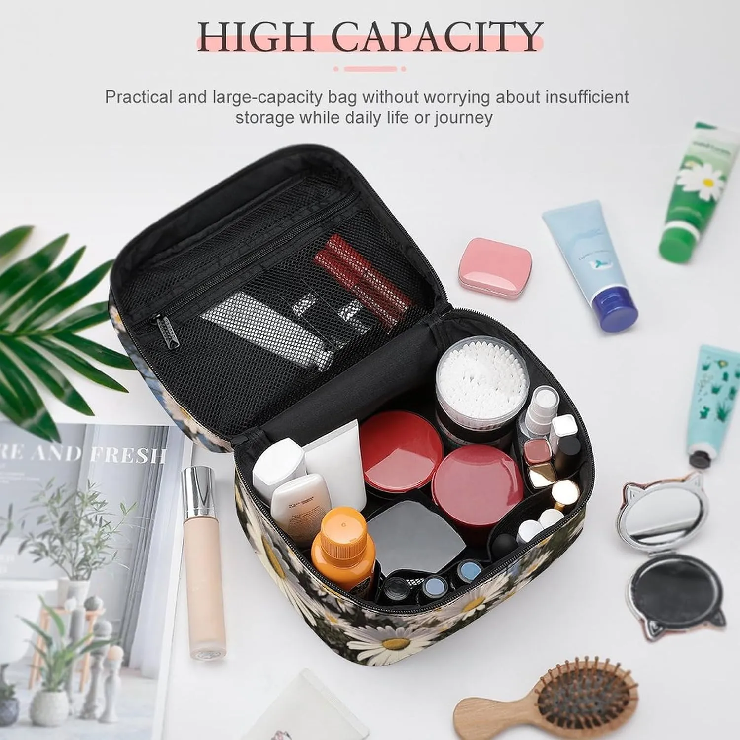 Travel Toiletry Bag for Women And Men,Beautiful Daisies Toiletry Organizer, Makeup Bag Travel Organizer for Shampoo,Toiletries