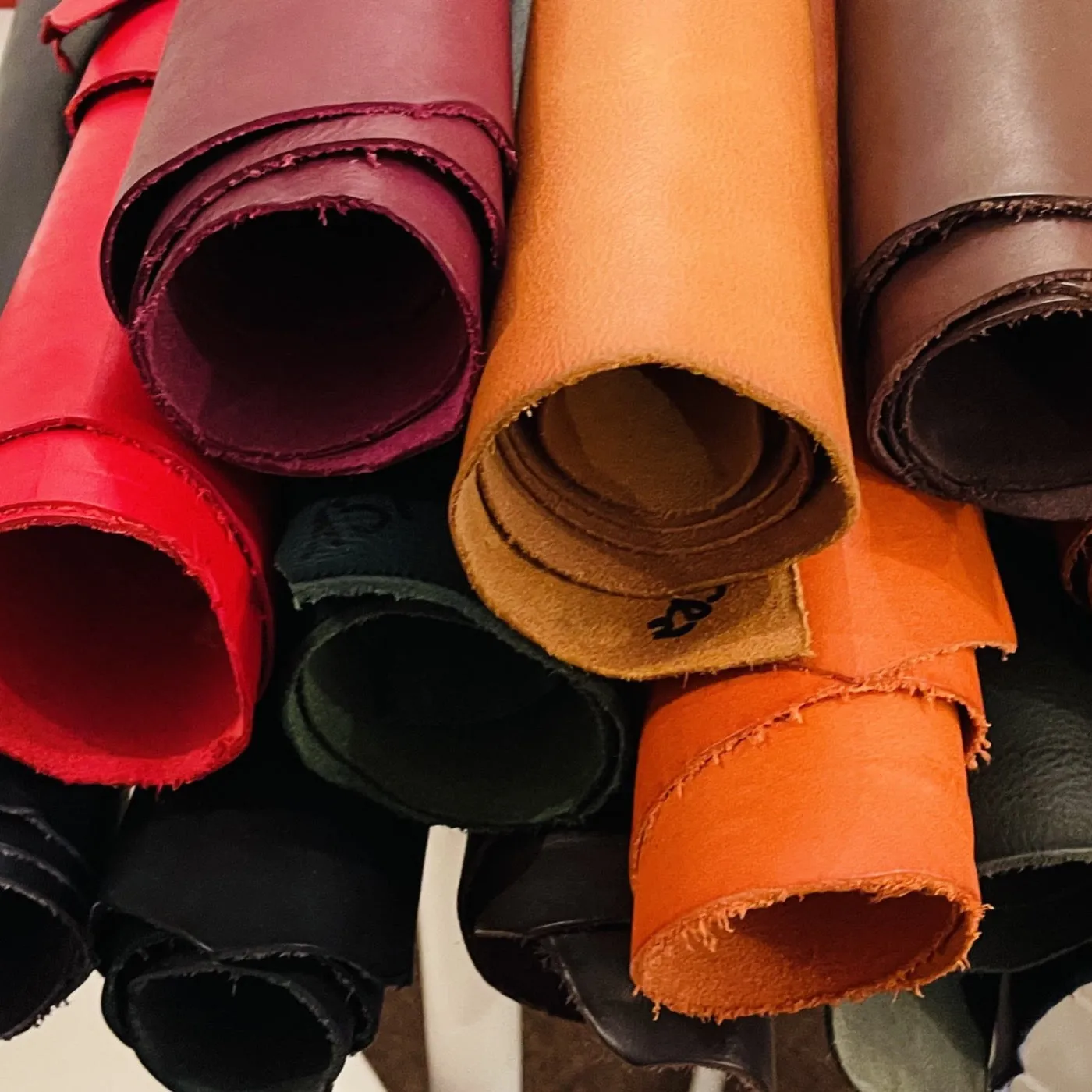 VINTAGE - dyed through double shoulders- BORDO