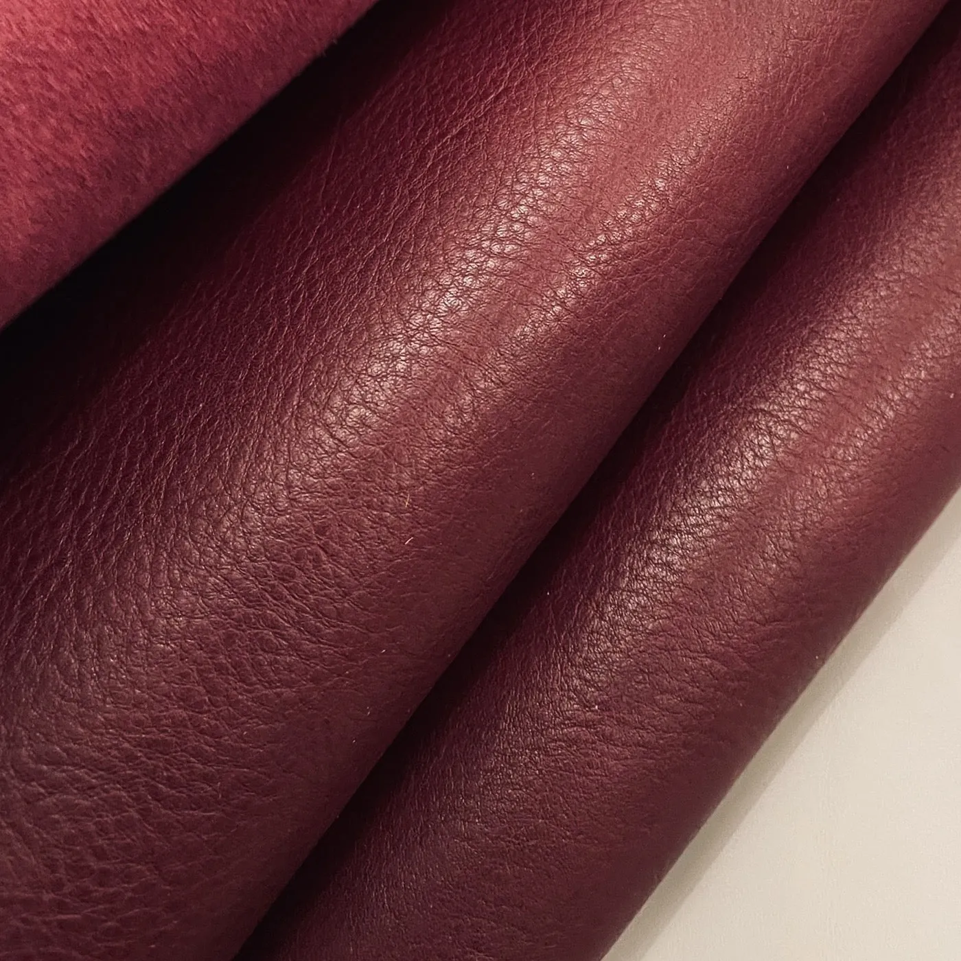 VINTAGE - dyed through double shoulders- BORDO